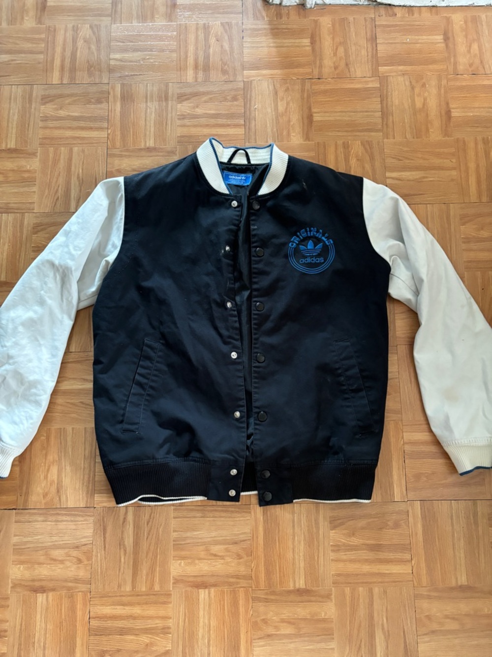 Adidas mens jacket size XL